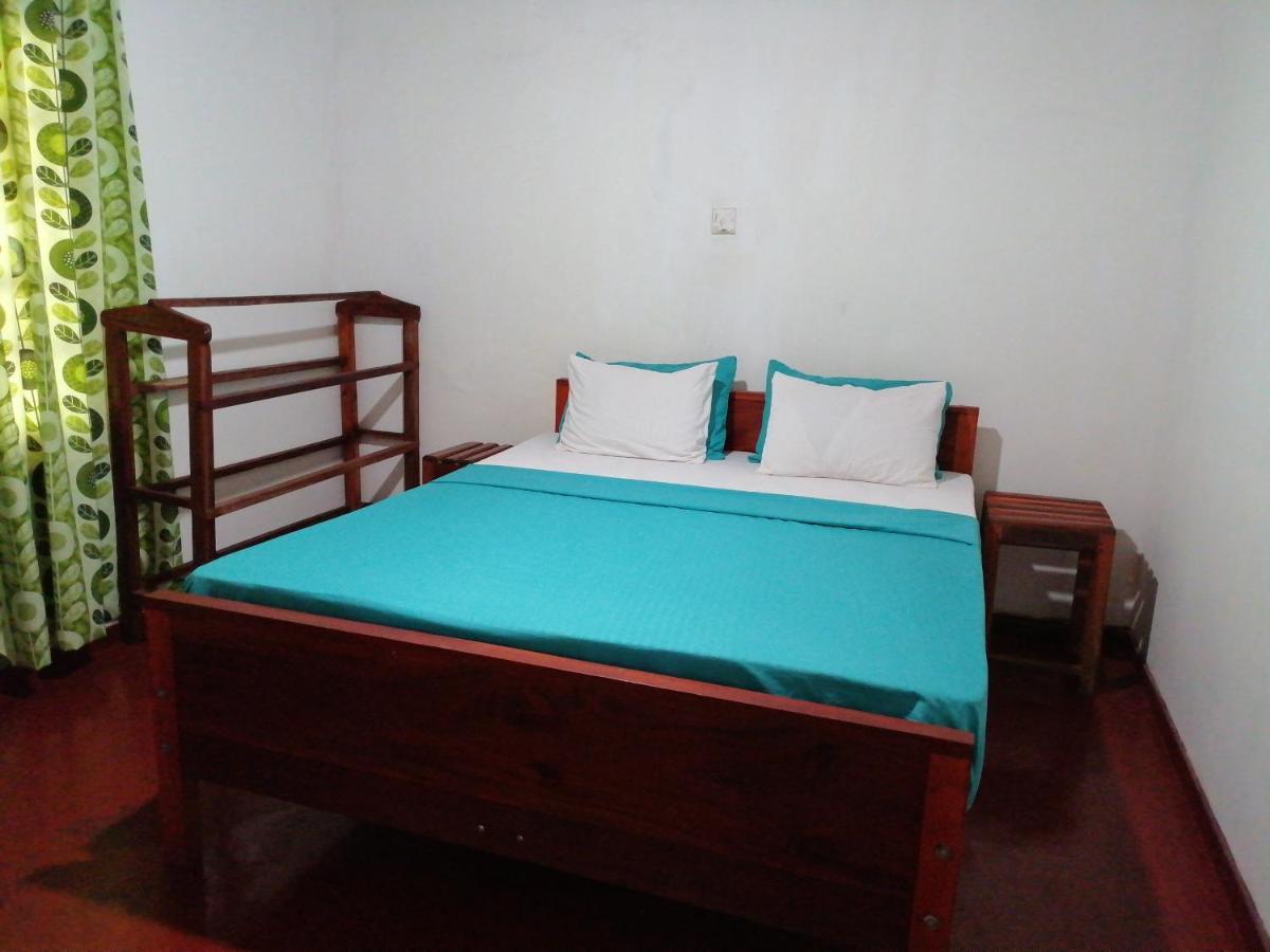 Serene Sinharaja Hotel Deniyaya Buitenkant foto