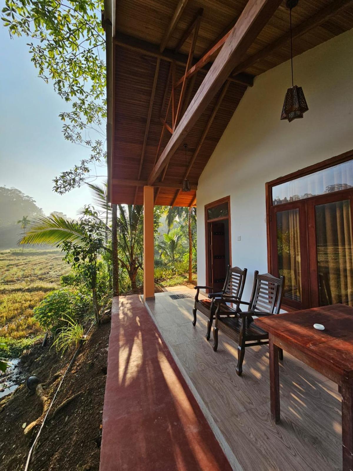 Serene Sinharaja Hotel Deniyaya Buitenkant foto